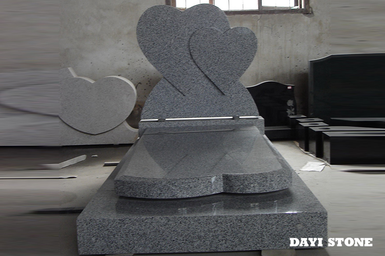 G603-10 Light Grey Headstones With Heart : Xiamen Dayi Stone Co.,ltd